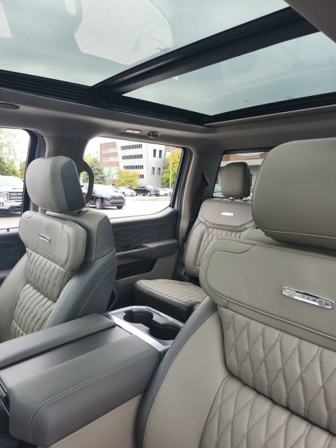 New 2026 Ford F450 Platinum image 36