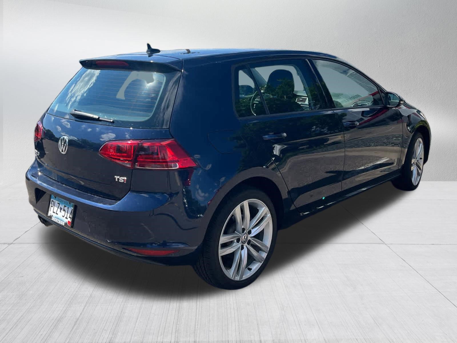 Used 2017 Volkswagen Golf SEL FWD image 6