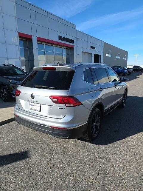 Used 2024 Volkswagen Tiguan SE image 5