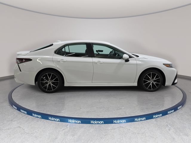 Certified 2024 Toyota Camry SE FWD image 4