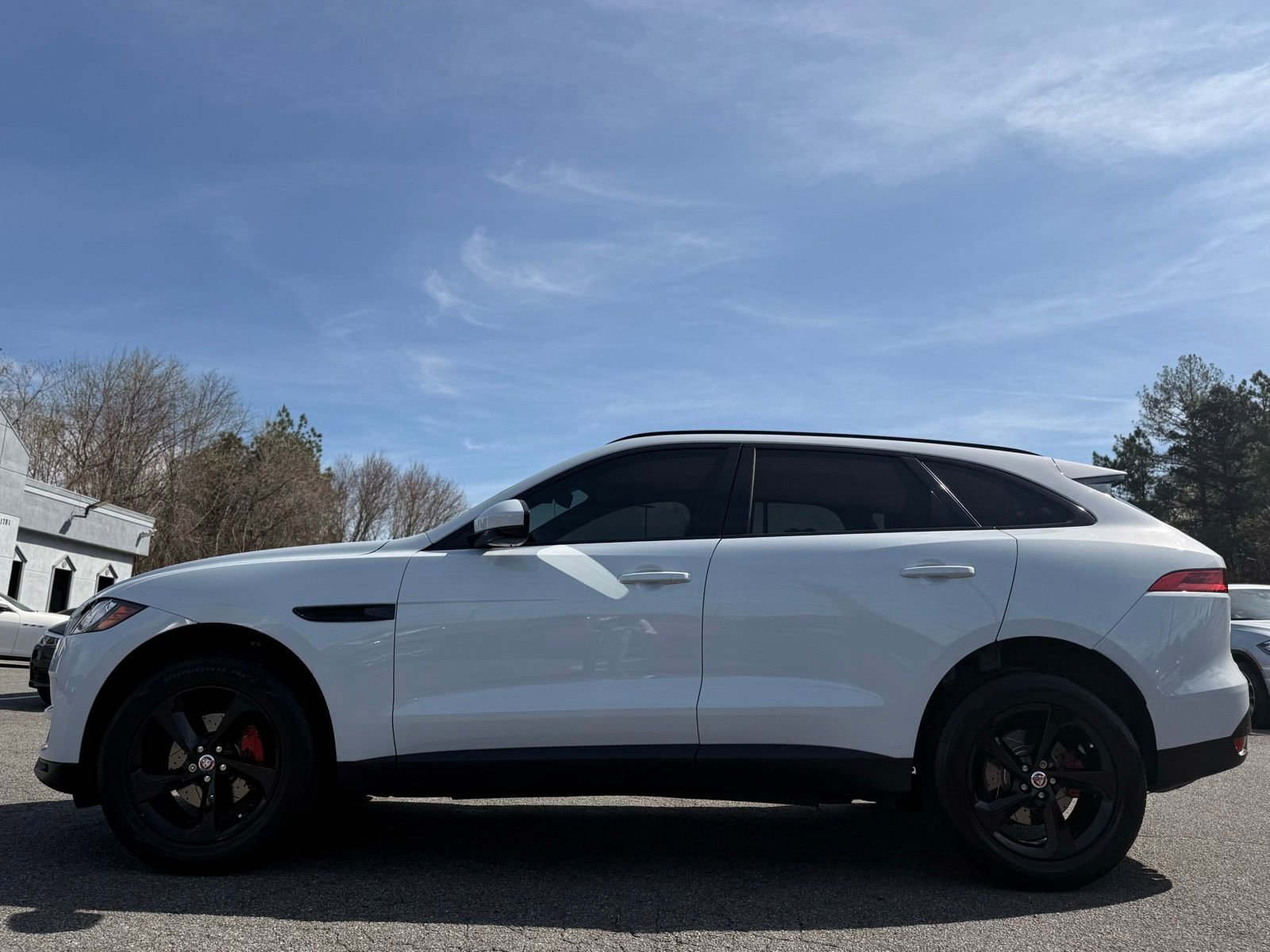Used 2018 Jaguar F-PACE Prestige image 2