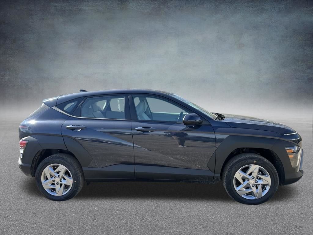 Used 2026 Hyundai Kona SE image 6