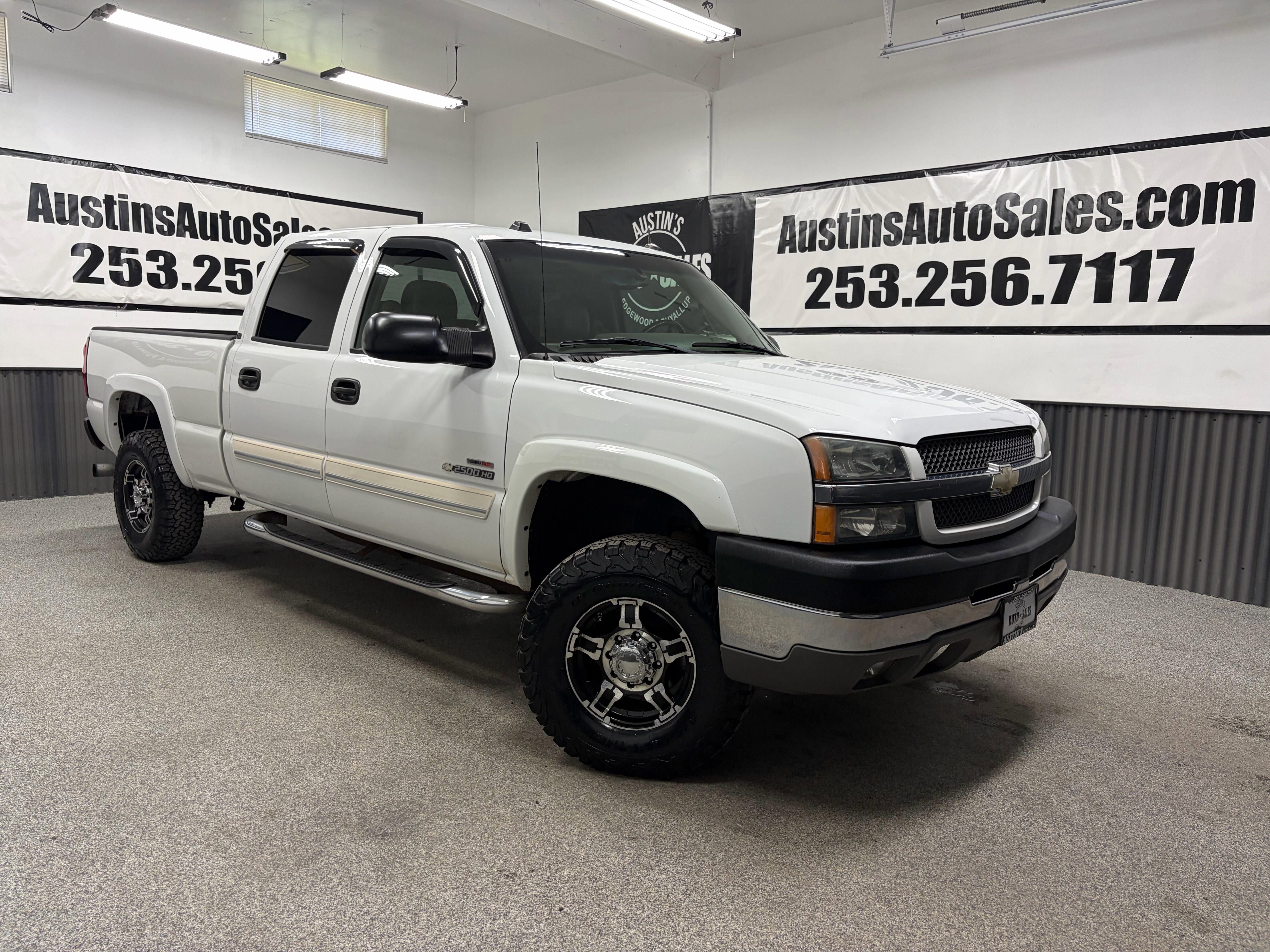 Used 2004 Chevrolet Silverado 2500 LT w/ Skid Plate Package AWD/4WD image 1