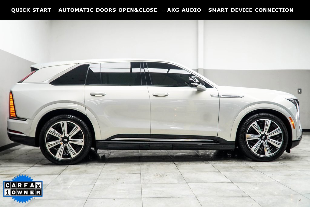 Used 2025 Cadillac Escalade IQ Luxury 2 image 6