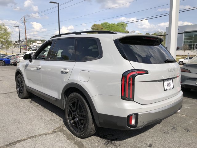 Certified 2023 Kia Telluride SX Prestige X-Line image 3