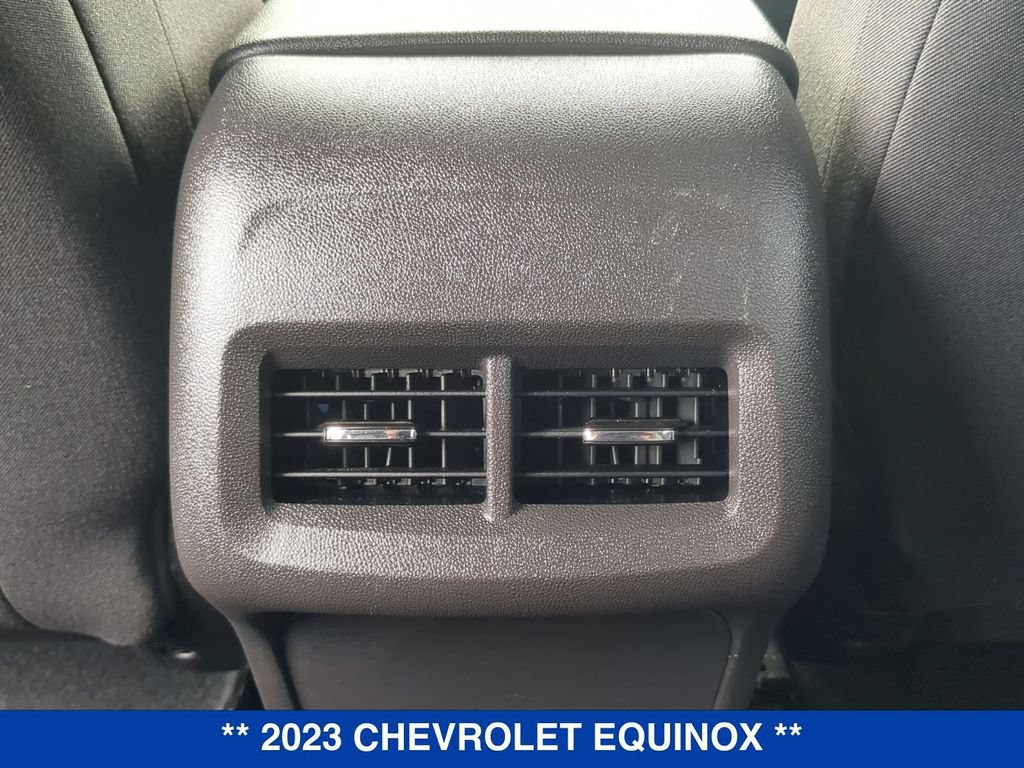 Used 2023 Chevrolet Equinox LS w/ LS Convenience Package AWD/4WD image 17