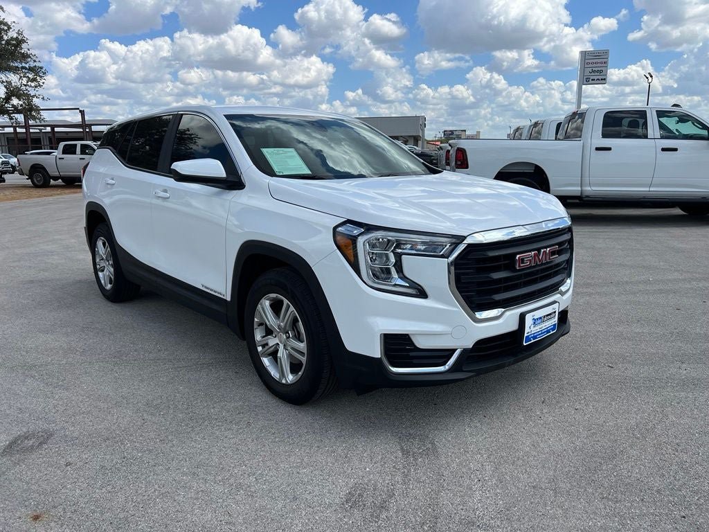 Used 2024 GMC Terrain SLE FWD image 8