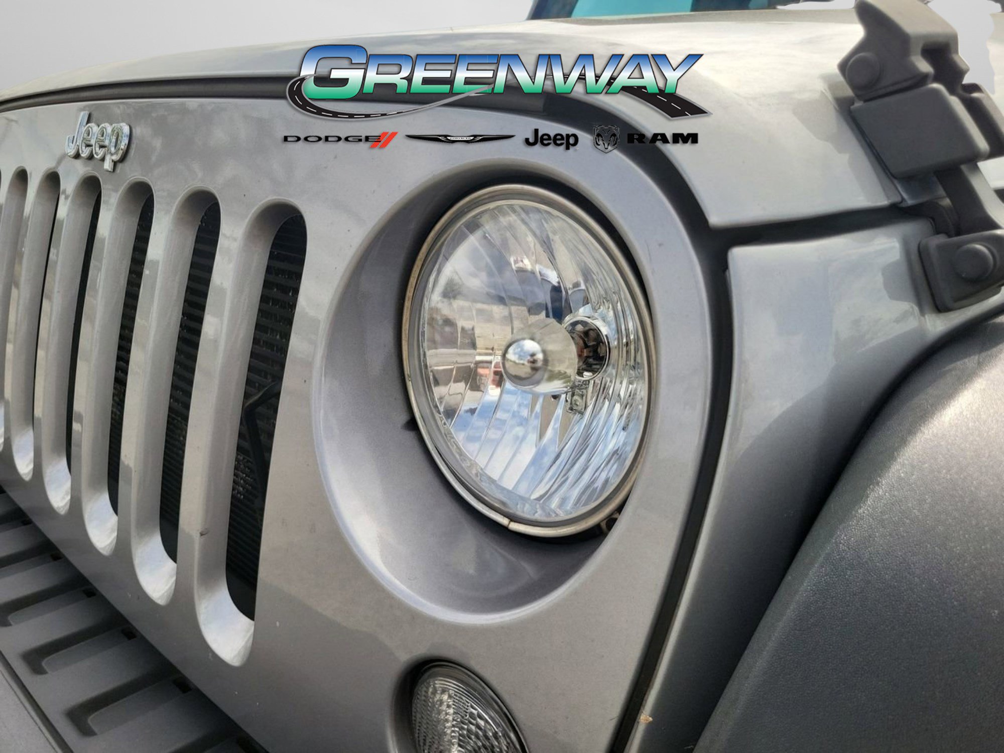 Used 2017 Jeep Wrangler Unlimited Sport w/ Connectivity Group AWD/4WD image 6