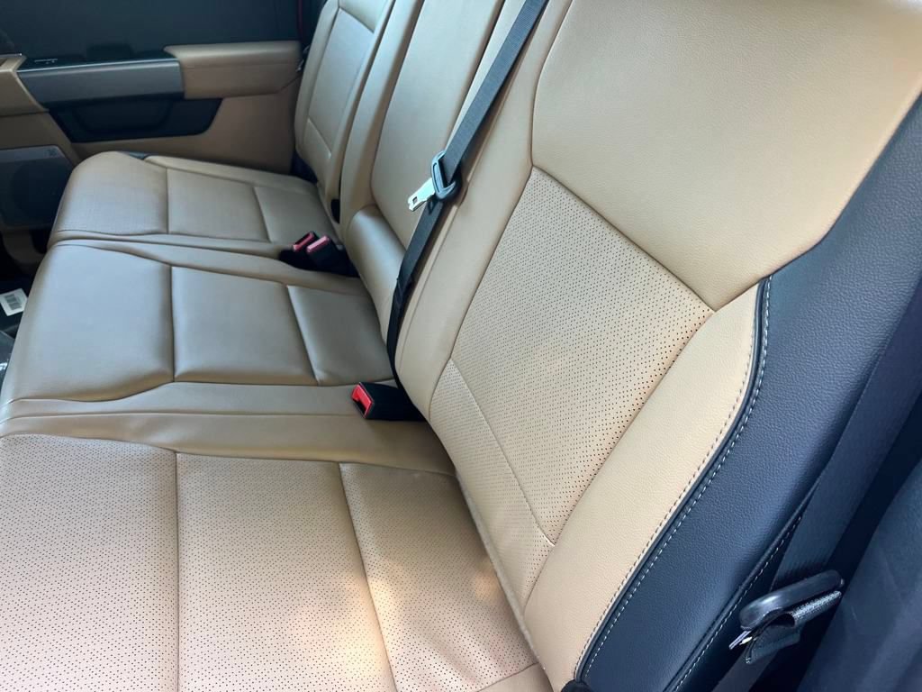 New 2025 Ford F350 Lariat w/ Lariat Ultimate Package AWD/4WD image 27