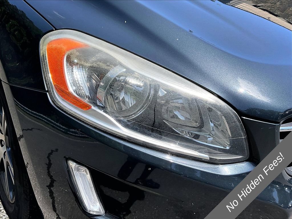 Used 2015 Volvo XC60 T6 w/ Proximity Package AWD/4WD image 26