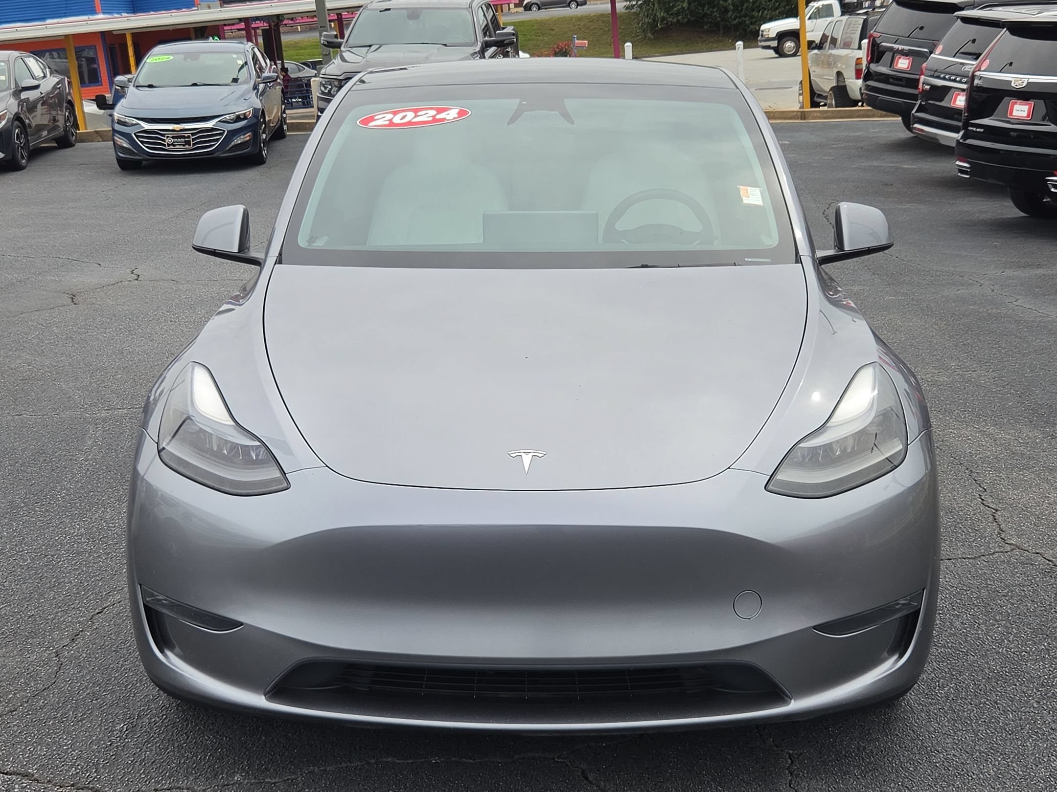 Used 2024 Tesla Model Y Performance AWD/4WD image 2