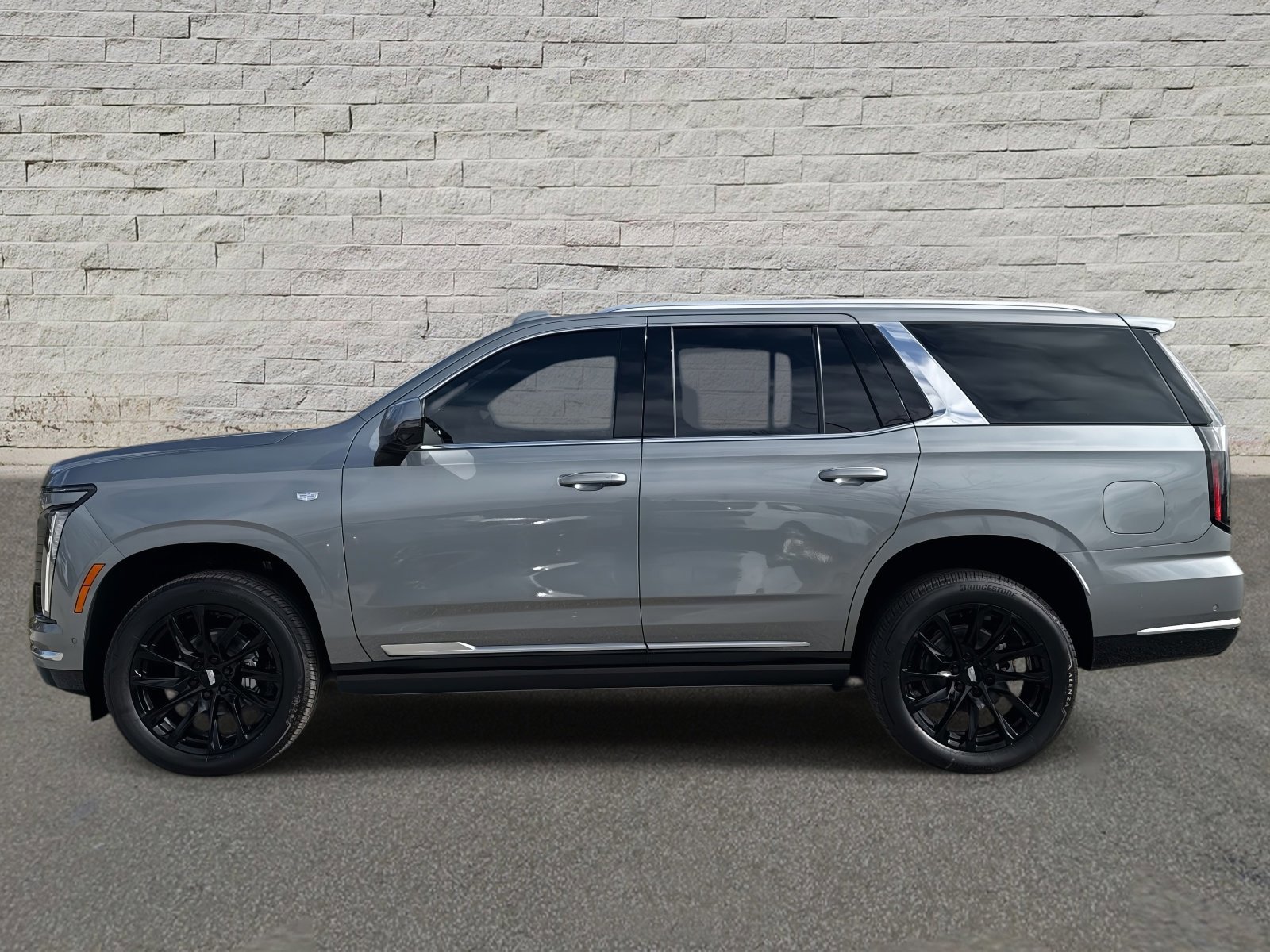 New 2026 Cadillac Escalade Luxury image 2