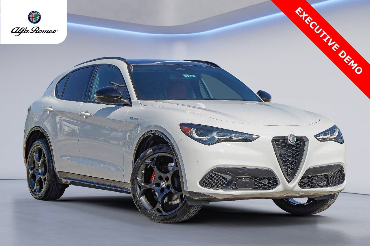 New 2025 Alfa Romeo Stelvio Sprint w/ Veloce Package image 1