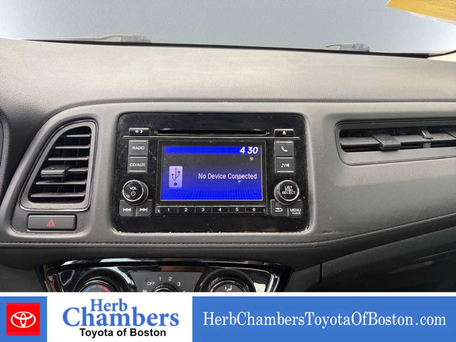 Used 2017 Honda HR-V LX image 15