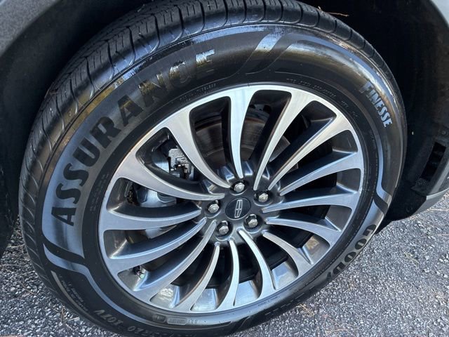 Certified 2022 Lincoln Aviator Reserve w/ Equipment Group 201A image 16