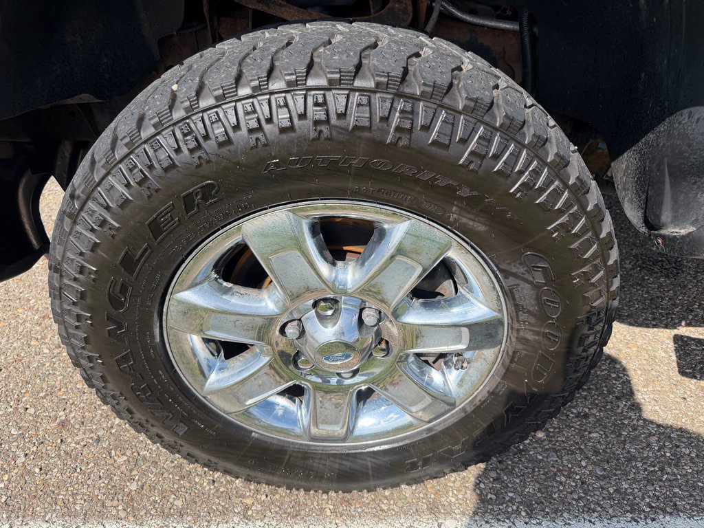 Used 2013 Ford F150 XLT w/ Luxury Equipment Group AWD/4WD image 16