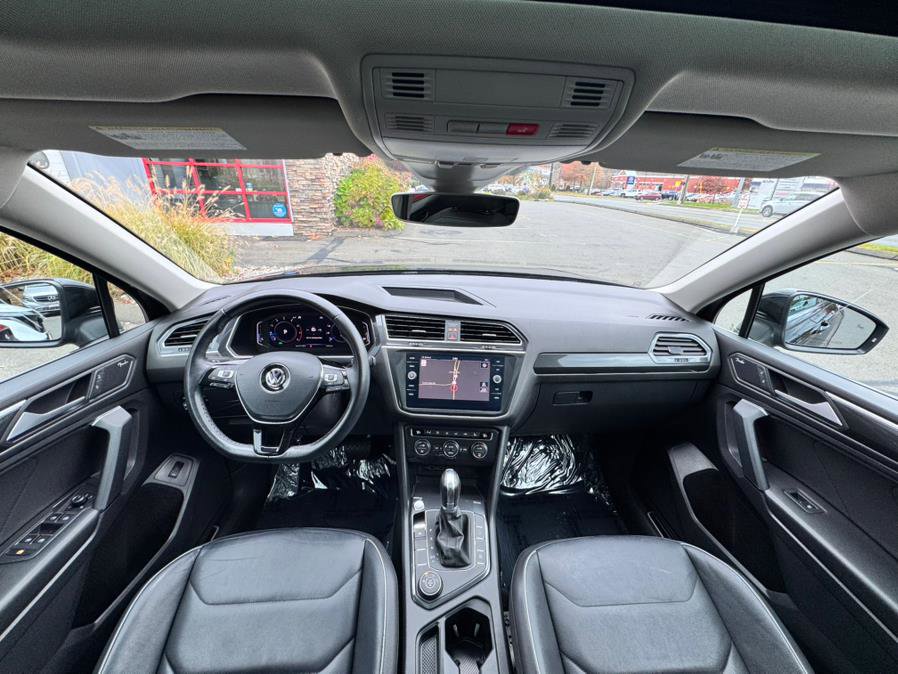 Used 2019 Volkswagen Tiguan SEL Premium image 8