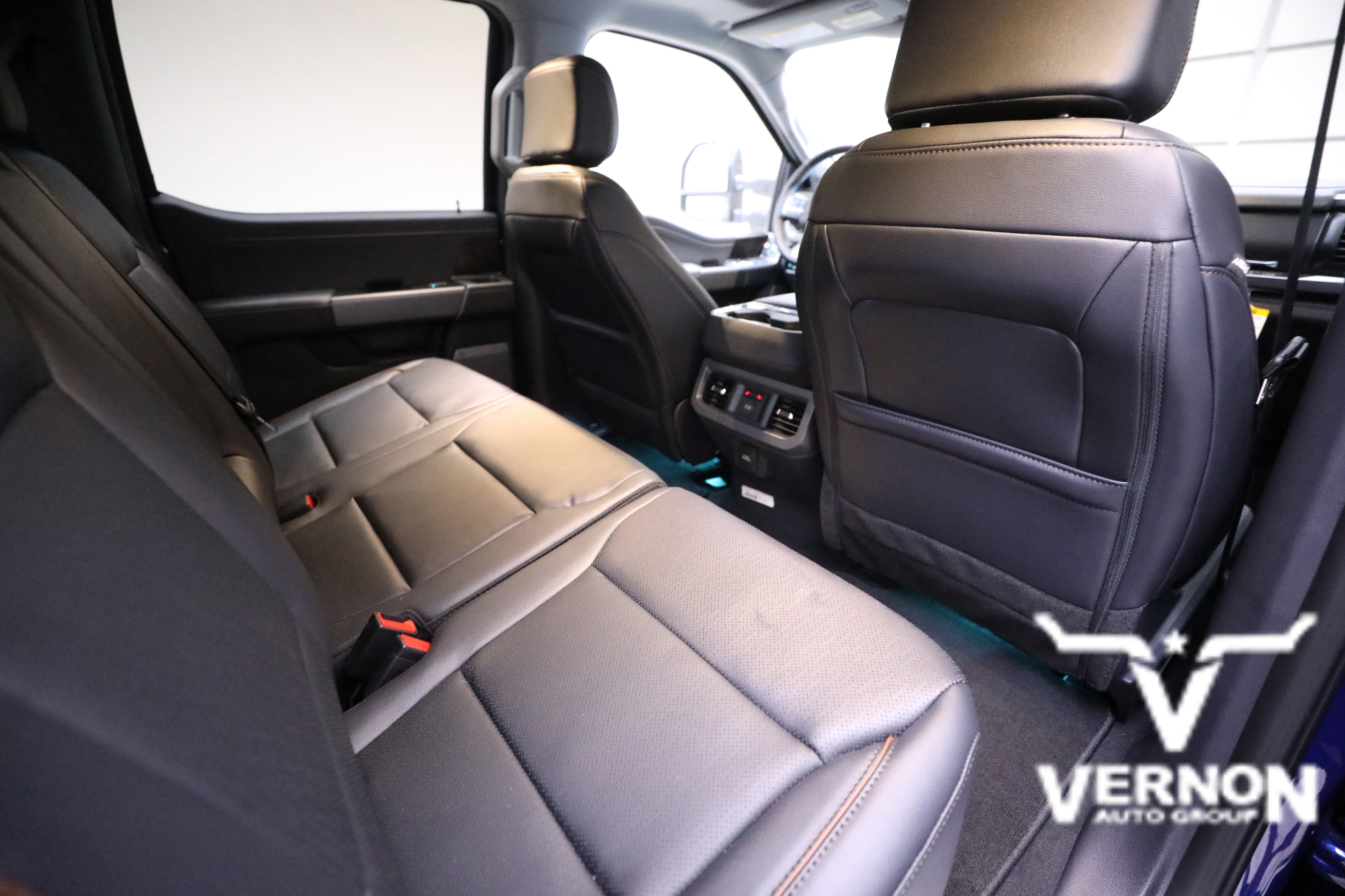 New 2026 Ford F250 Lariat w/ Lariat Premium Package image 12