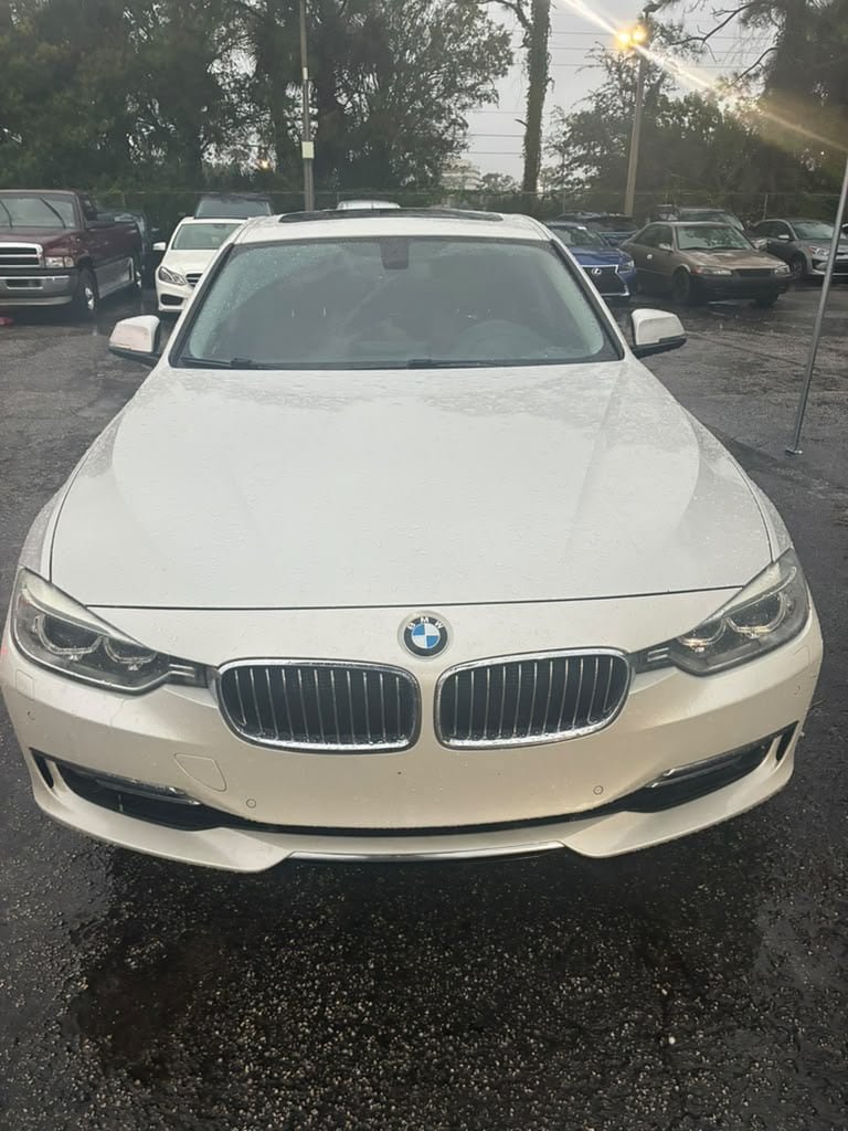 Used 2014 BMW 335i xDrive Sedan AWD/4WD image 12