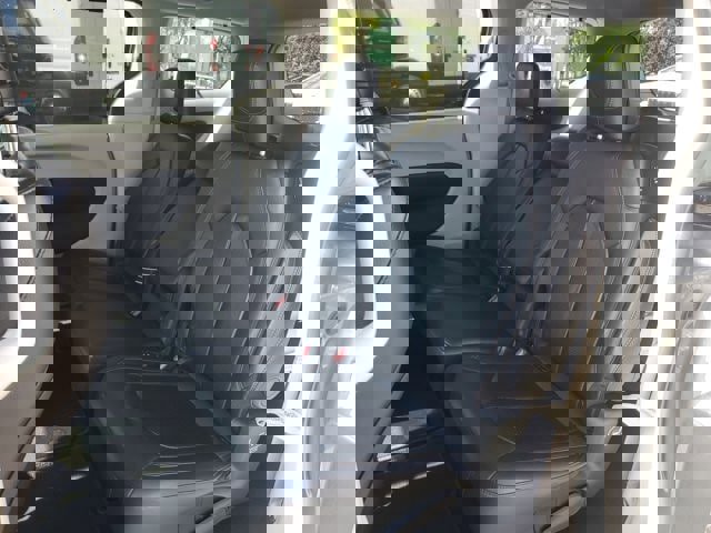 Used 2018 Chrysler Pacifica Touring-L w/ Tire & Wheel Group image 17