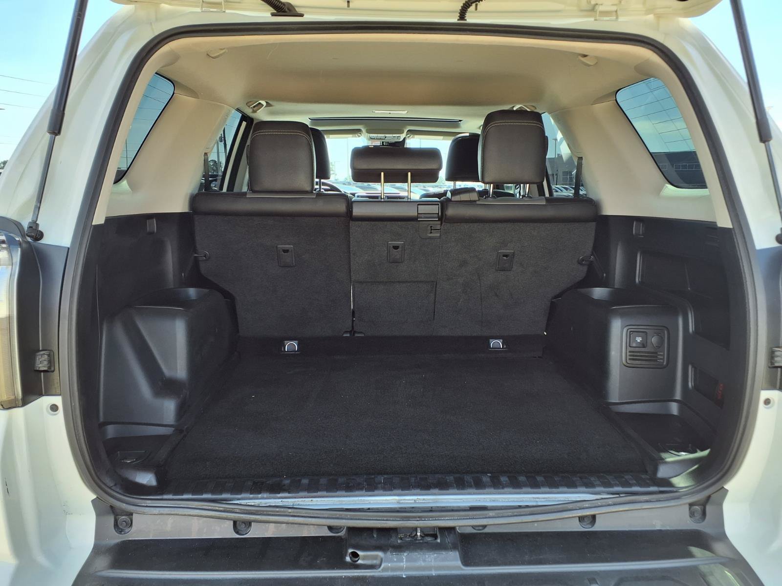 Certified 2021 Toyota 4Runner SR5 Premium w/ Moonroof Package AWD/4WD image 8