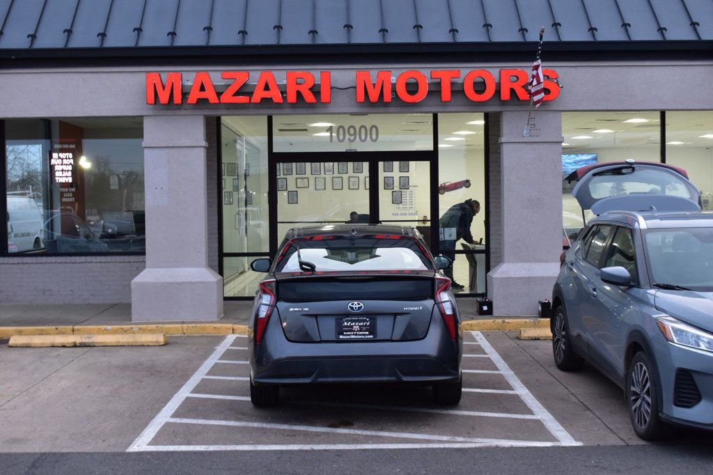 Used 2016 Toyota Prius Three Touring FWD image 12
