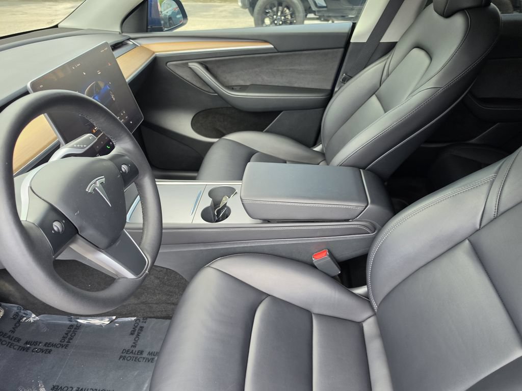 Used 2023 Tesla Model Y Long Range AWD/4WD image 21