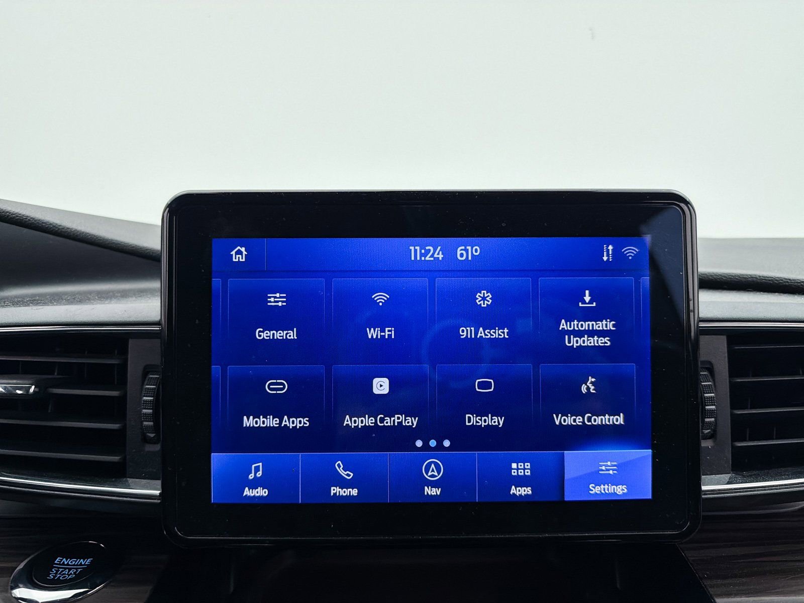 Used 2022 Ford Explorer Limited image 23