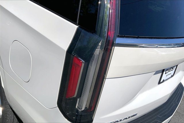 Used 2023 Cadillac Escalade ESV Premium Luxury AWD/4WD image 30