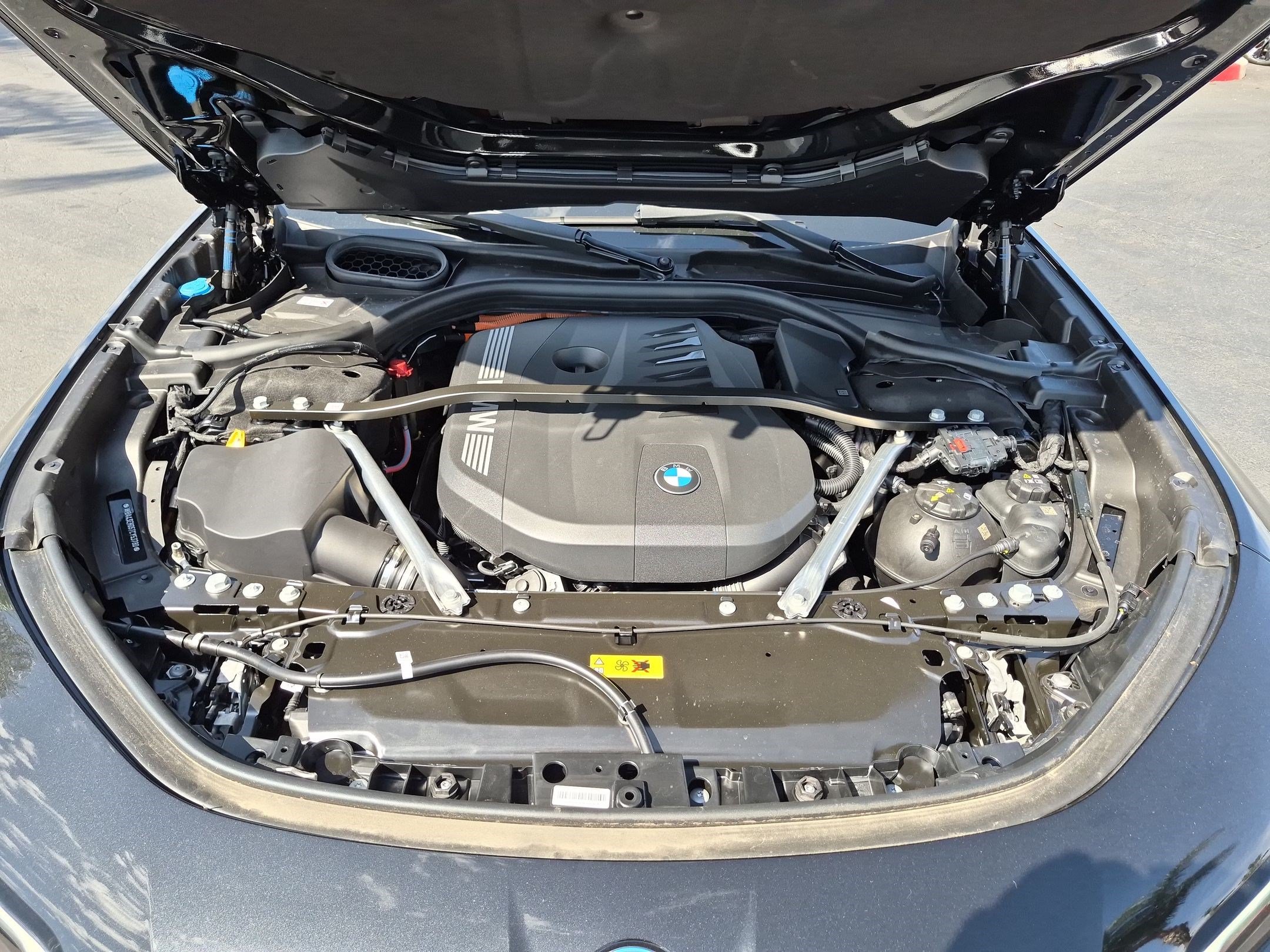 New 2026 BMW 750e xDrive w/ Premium Package AWD/4WD image 34