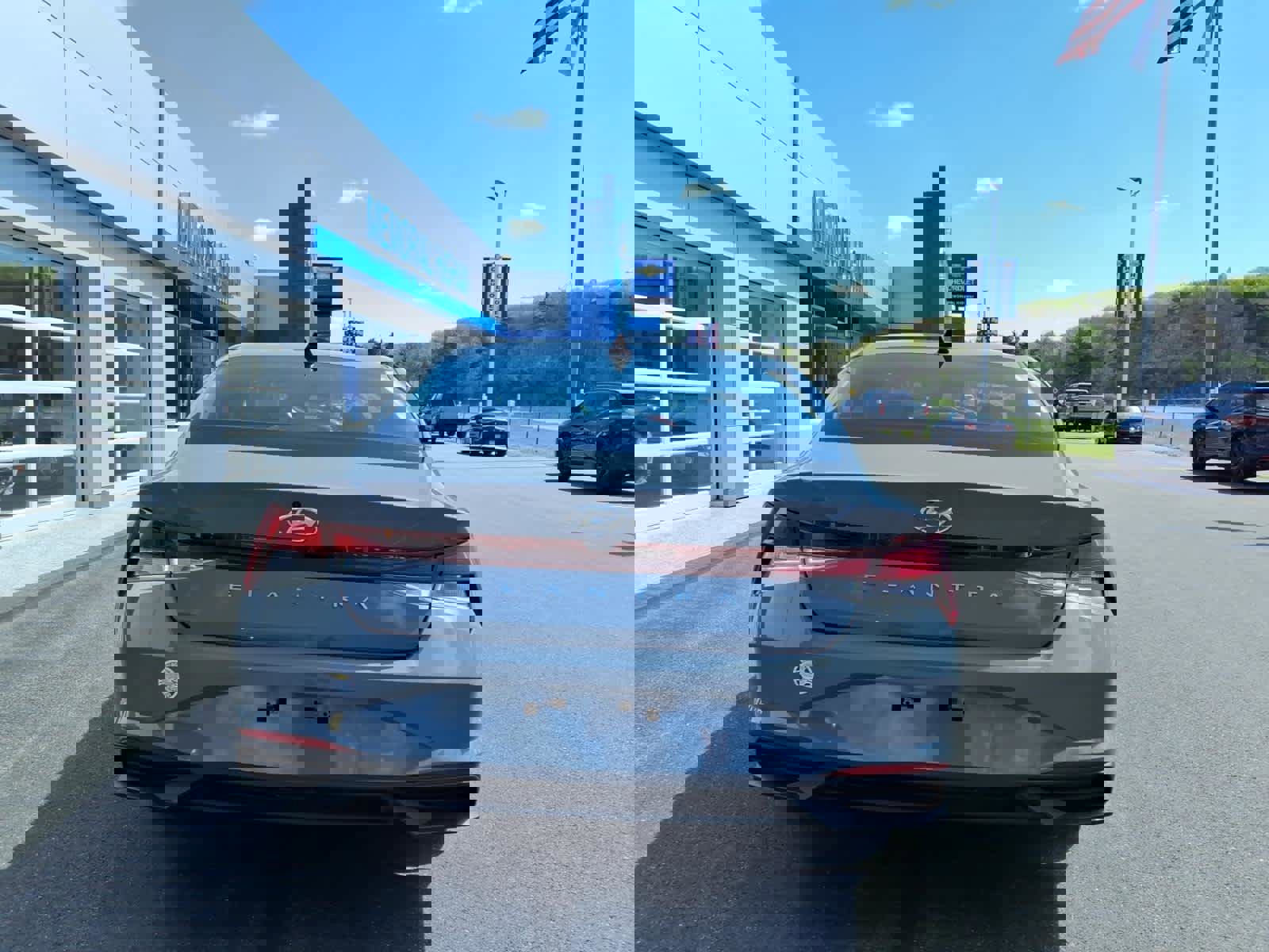 Used 2023 Hyundai Elantra SEL image 6