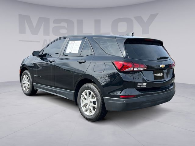 Used 2023 Chevrolet Equinox LS w/ Driver Confidence II Package image 3