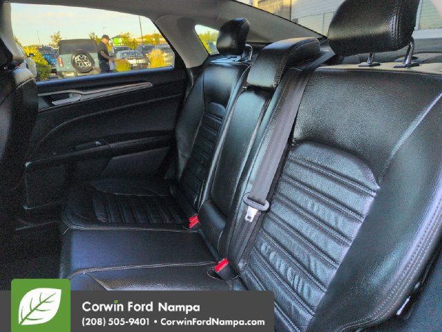Used 2018 Ford Fusion SE w/ Fusion SE Technology Package FWD image 25