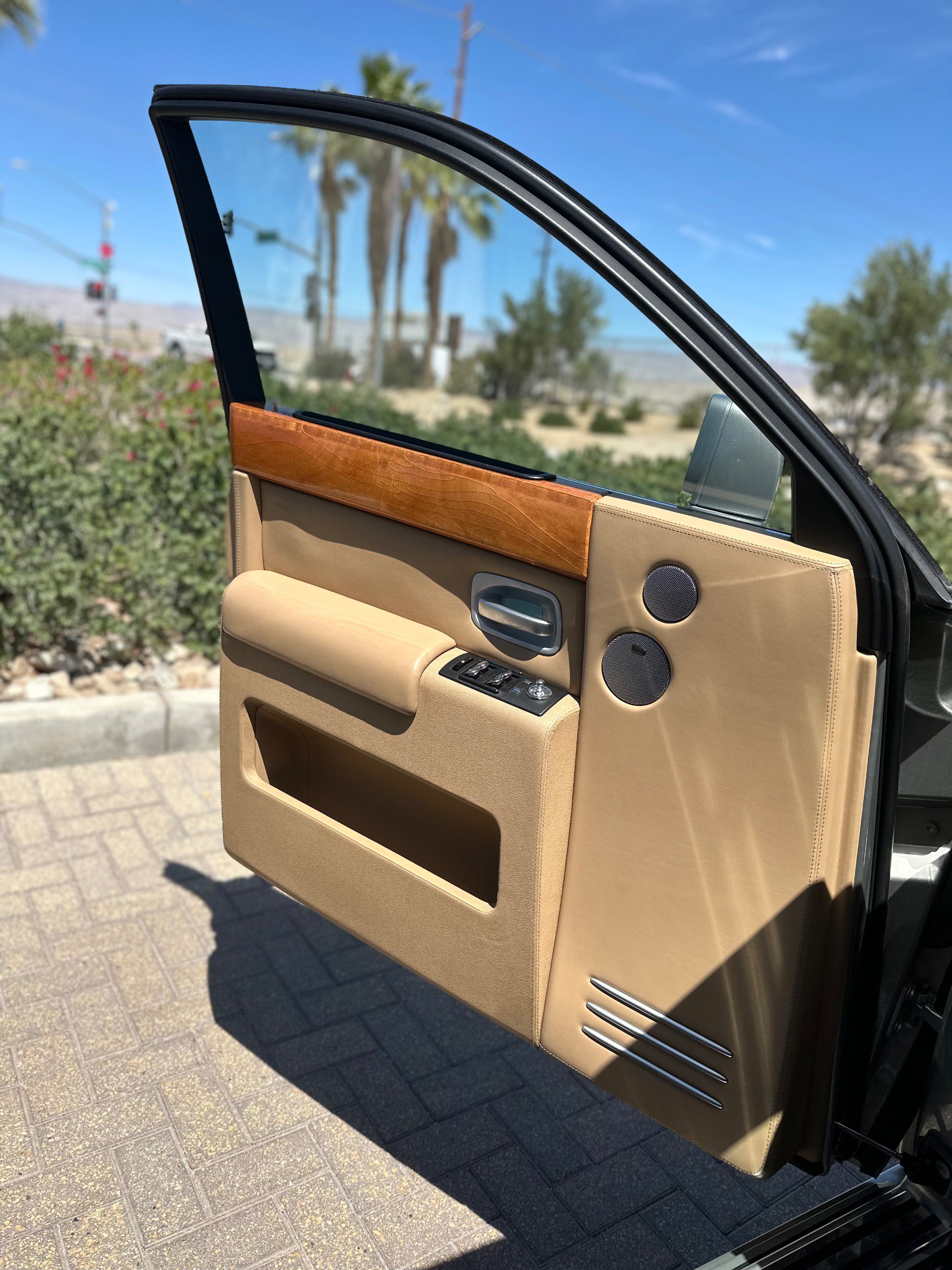 Used 2006 Rolls-Royce Phantom Sedan RWD image 26