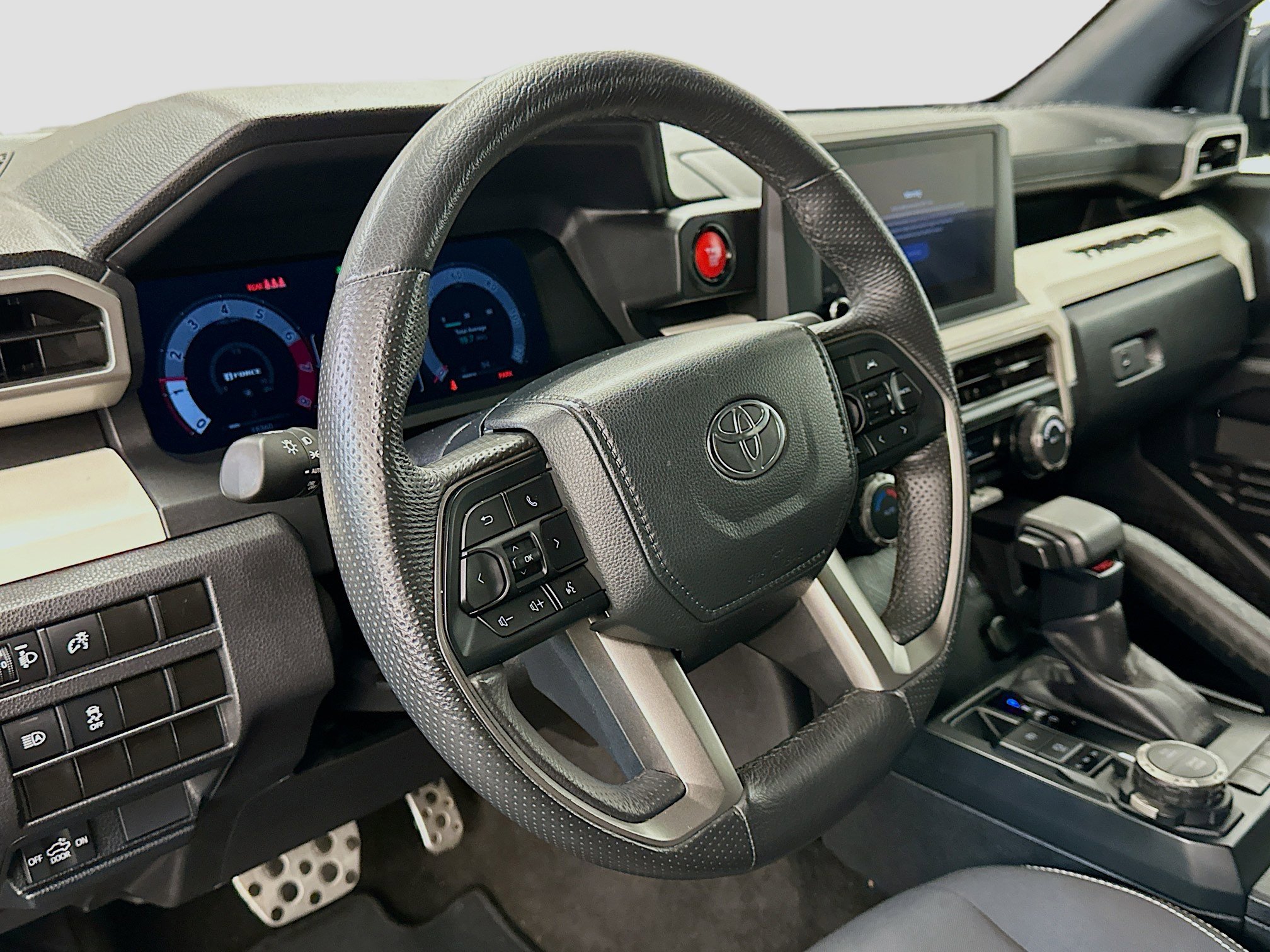 Used 2024 Toyota Tacoma TRD Sport image 18