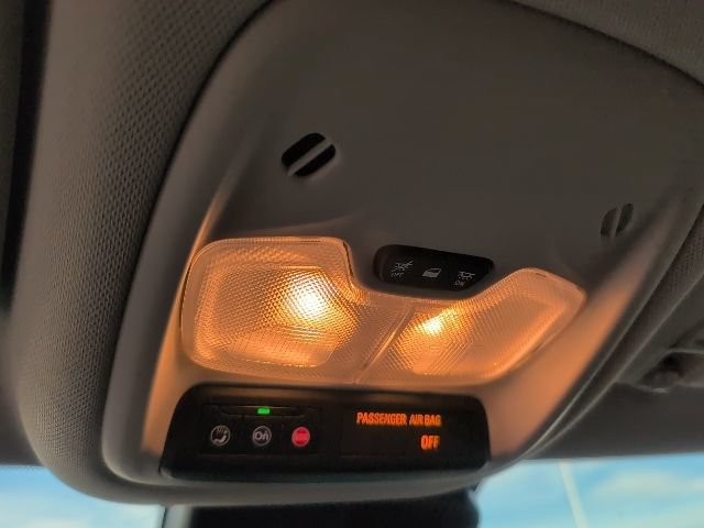 Used 2025 Chevrolet TrailBlazer LT w/ LT Cold Weather Package FWD image 30