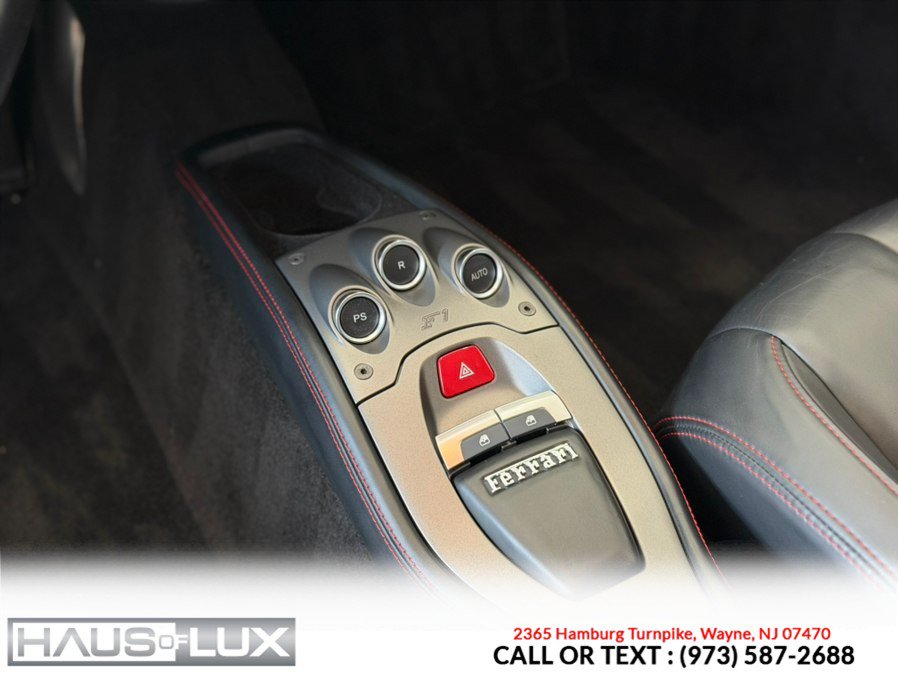 Used 2013 Ferrari 458 Italia Coupe RWD image 38