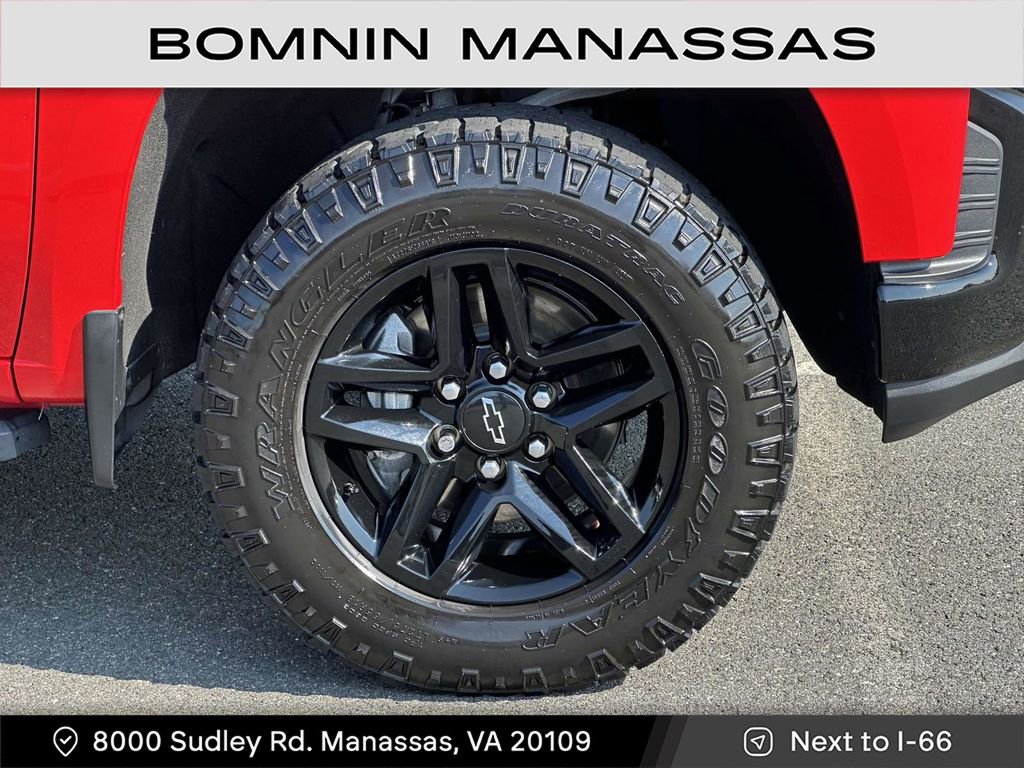 Used 2021 Chevrolet Silverado 1500 LT Trail Boss w/ Convenience Package II image 7