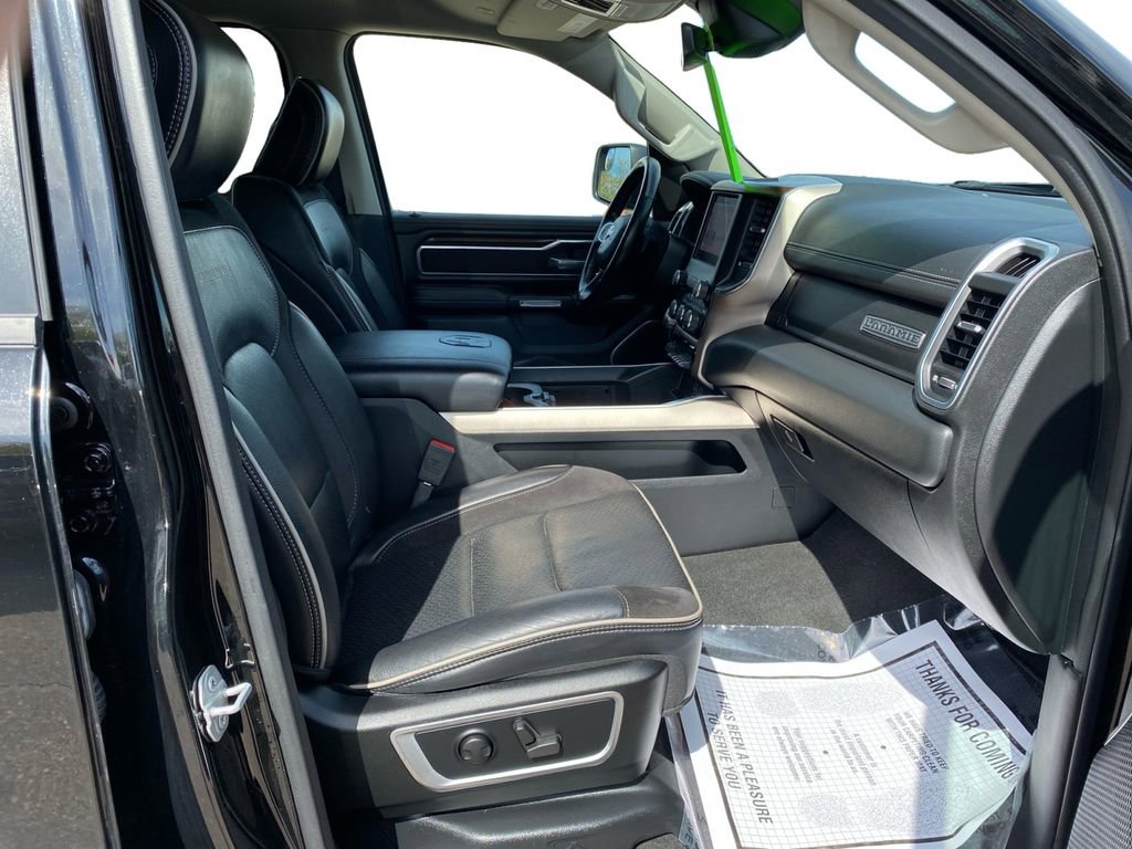 Used 2022 RAM 1500 Laramie AWD/4WD image 17