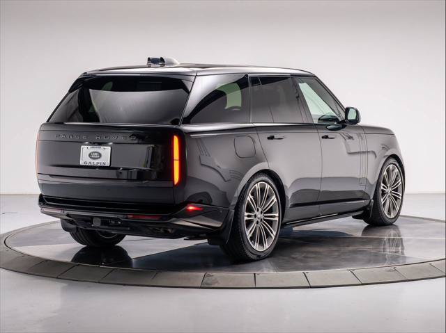 Used 2024 Land Rover Range Rover Autobiography AWD/4WD image 5