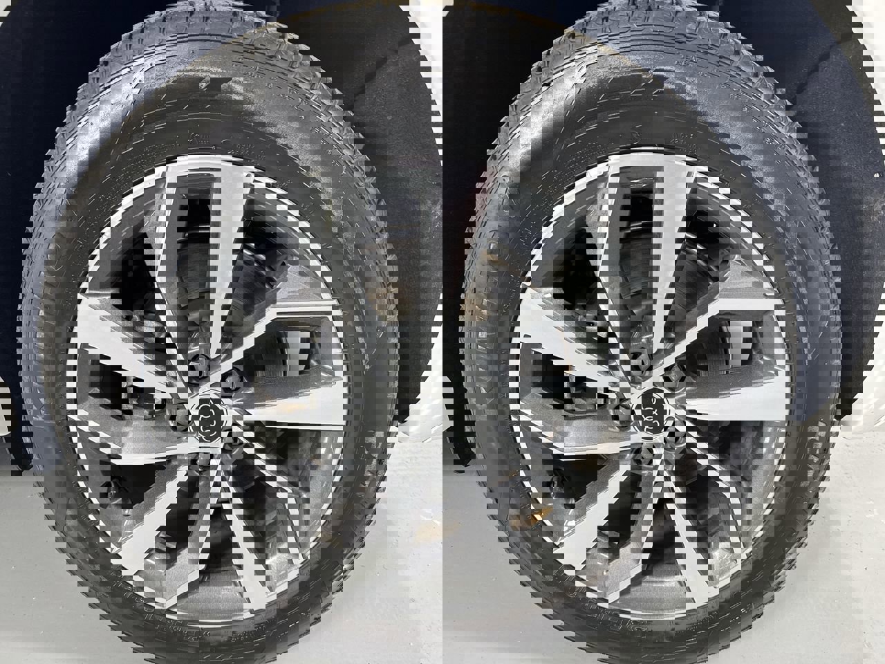 Used 2023 Audi Q5 2.0T Premium Plus w/ Premium Plus Package image 3