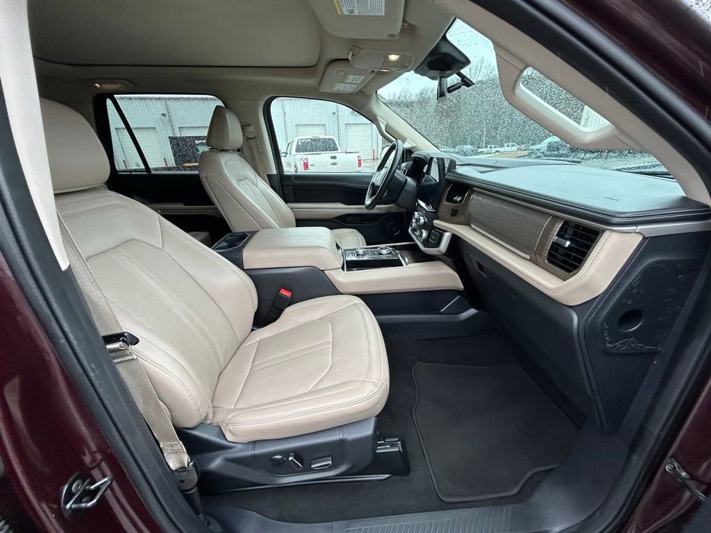 Used 2024 Ford Expedition Max Limited image 26