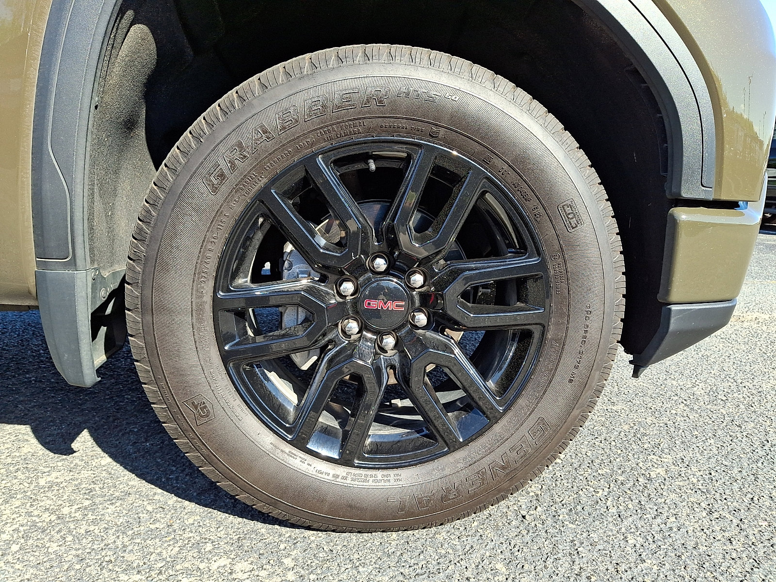 Certified 2024 GMC Sierra 1500 Elevation AWD/4WD image 9
