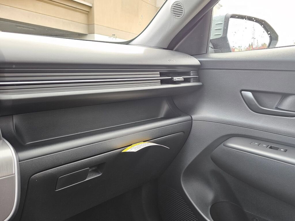 New 2026 Hyundai Kona SE image 21