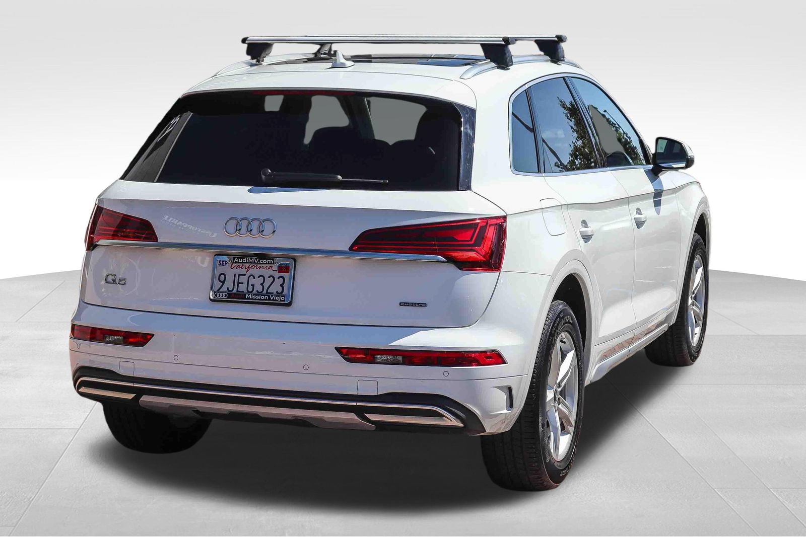Certified 2023 Audi Q5 Premium w/ Convenience Package AWD/4WD image 8