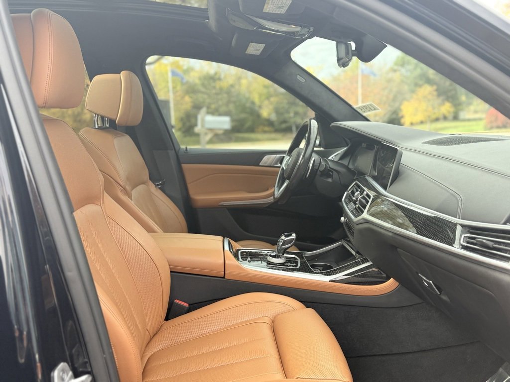 Used 2021 BMW X7 xDrive40i w/ M Sport Package image 24
