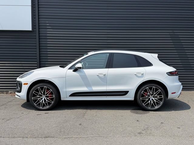 Certified 2023 Porsche Macan S AWD/4WD image 2