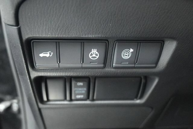 Used 2023 Nissan Armada Platinum w/ Captain's Chairs Package RWD image 27