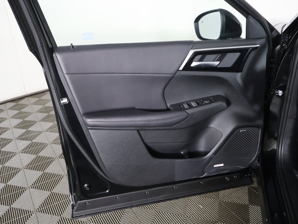 New 2026 Mitsubishi Outlander LE AWD/4WD image 22