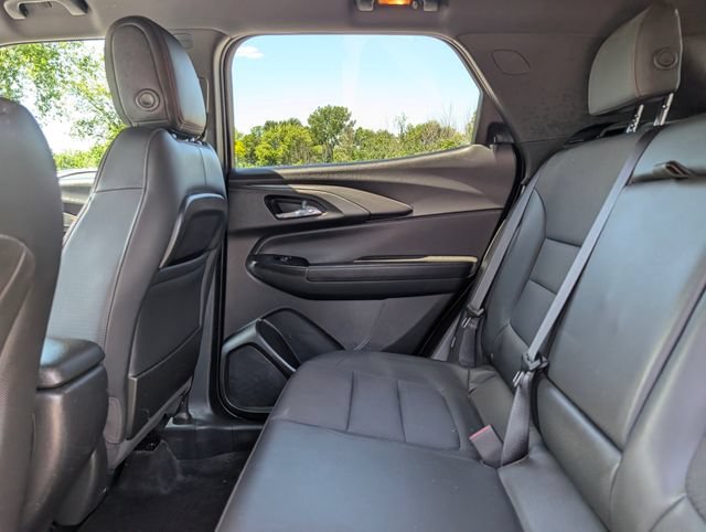 Used 2023 Chevrolet TrailBlazer RS w/ Sun and Liftgate Package AWD/4WD image 16